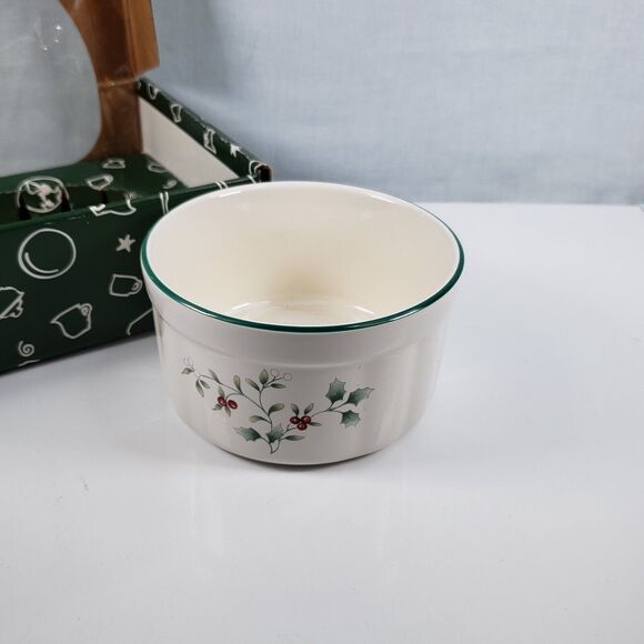 Pfaltzgraff Winterberry Dip Mix Set 4.5” Bowl Spreader in box USA NOS Christmas - Picture 7 of 14